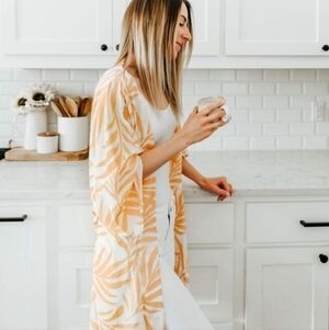 Maison Du Soir Yellow & White Palm Print Robe Kimono Beach Coverup